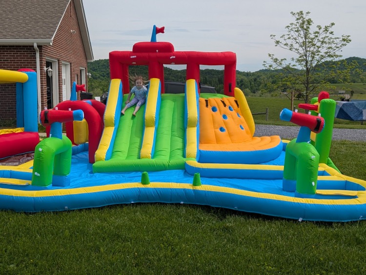 Large Inflatable Water Slide with Soccer Field Splash Pool Large Inflatable Water Slide with Soccer Field Splash Pool